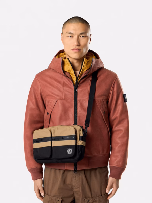 Stone Island  雙層塗層棉防撕裂布斜背包