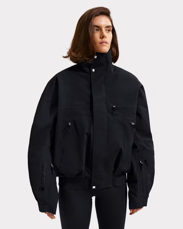 Nike × Jacquemus GORE-TEX 二合一外套